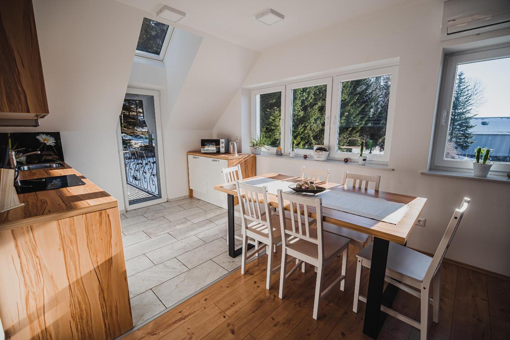 Apartments Rozalija Preddvor Rum bild