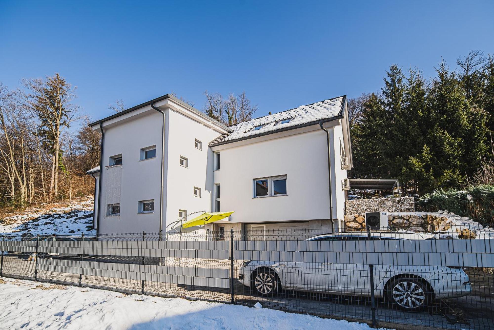 Apartments Rozalija Preddvor Rum bild